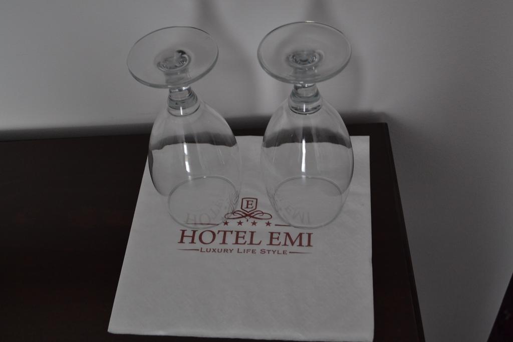 Hotel Emi Sztrumica Kültér fotó